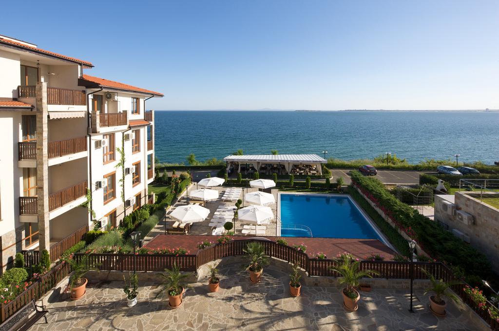 Mars Apartments In Tryavna Beach Complex Sveti Vlas Luaran gambar