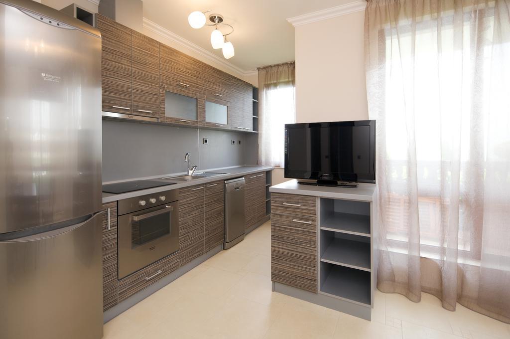 Mars Apartments In Tryavna Beach Complex Sveti Vlas Luaran gambar