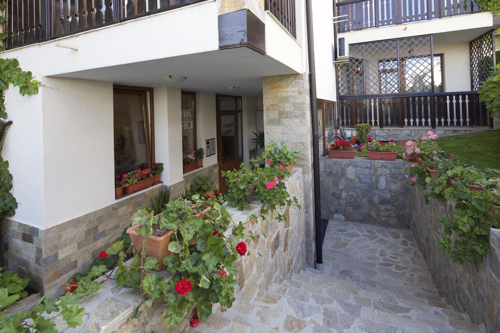 Mars Apartments In Tryavna Beach Complex Sveti Vlas Luaran gambar