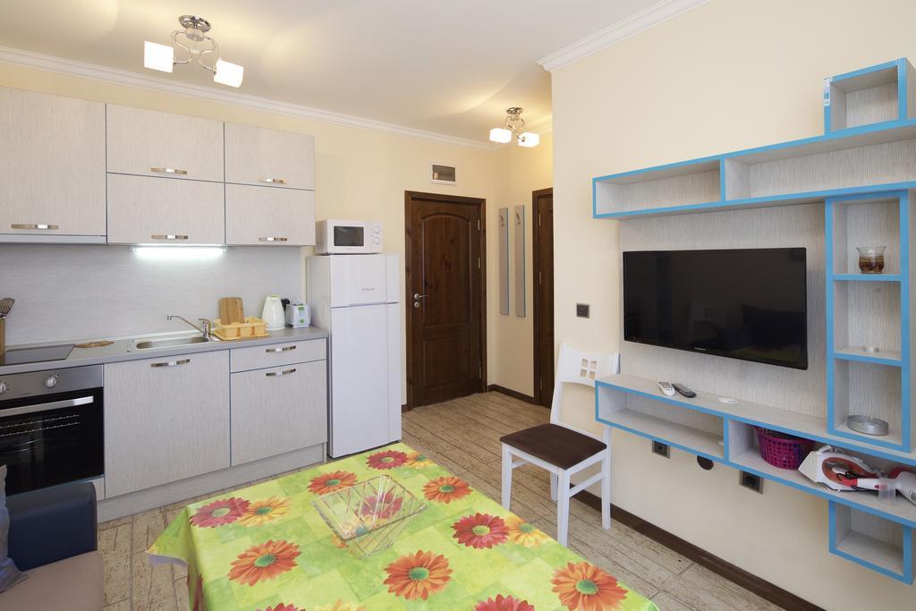 Mars Apartments In Tryavna Beach Complex Sveti Vlas Luaran gambar