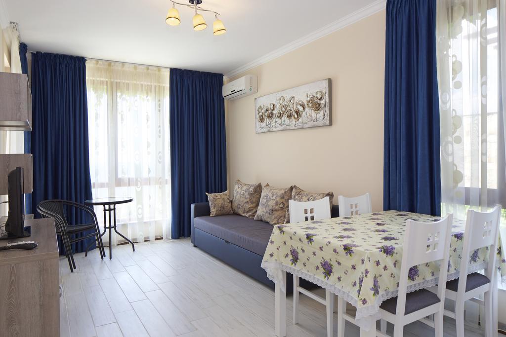 Mars Apartments In Tryavna Beach Complex Sveti Vlas Luaran gambar