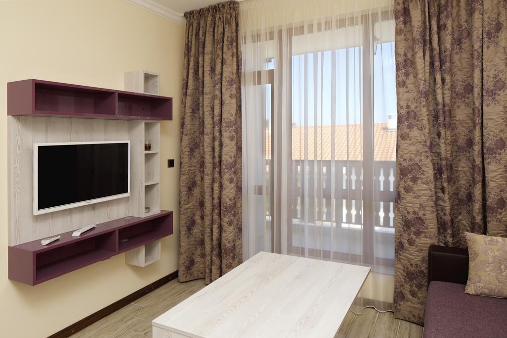 Mars Apartments In Tryavna Beach Complex Sveti Vlas Bilik gambar